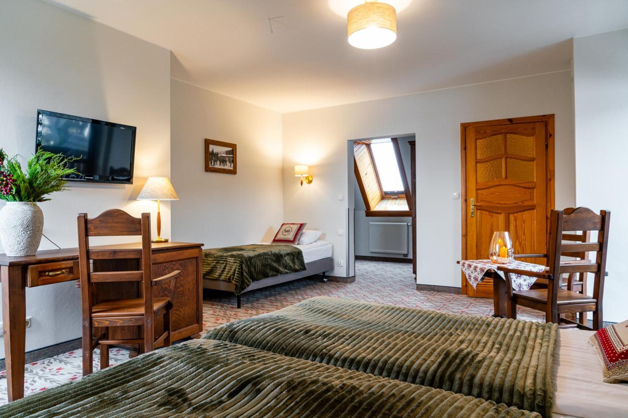 Triple Room
